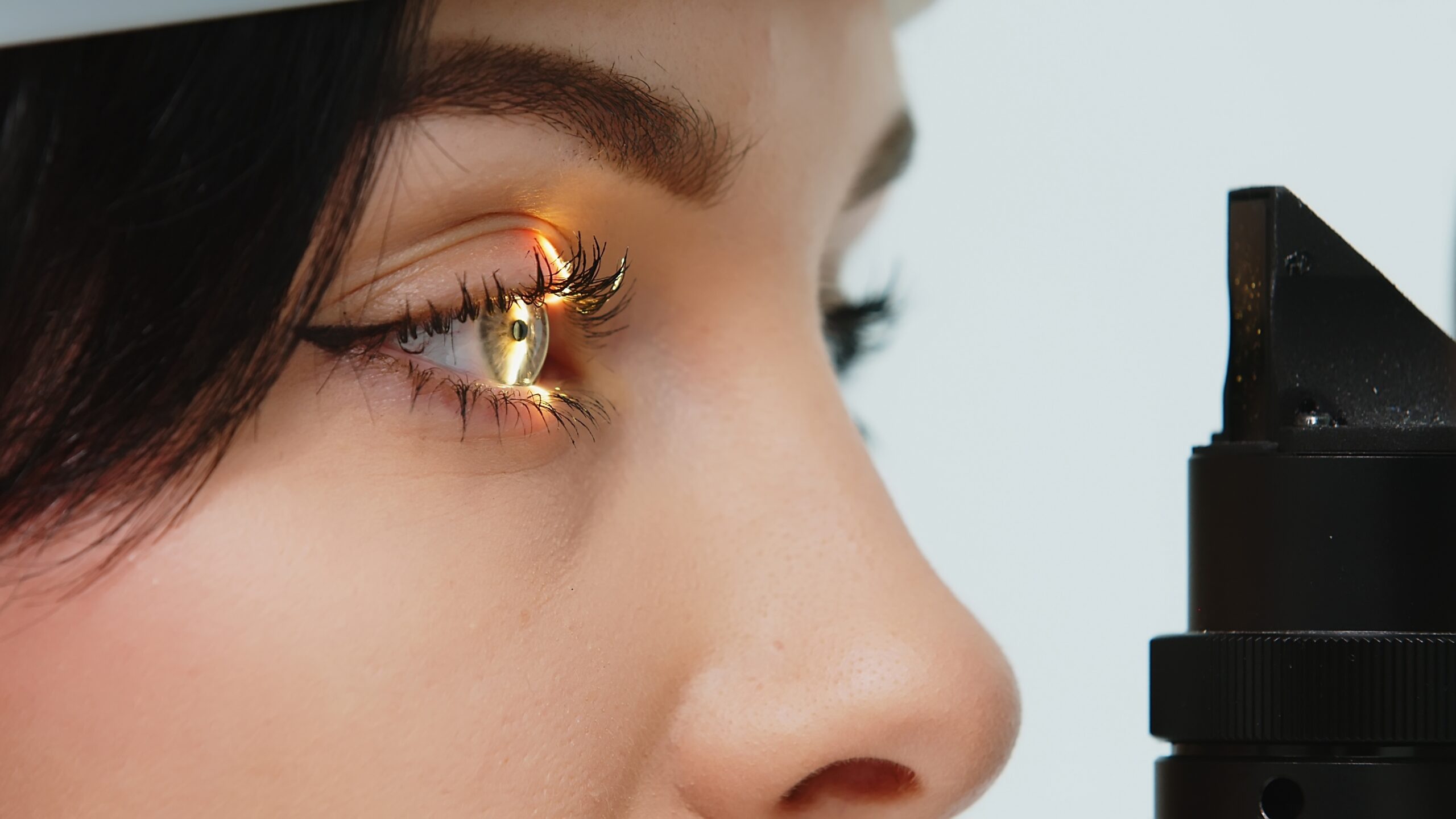 Living with Glaucoma Daily Eye Care Tips for Clarity - RightClinic.com